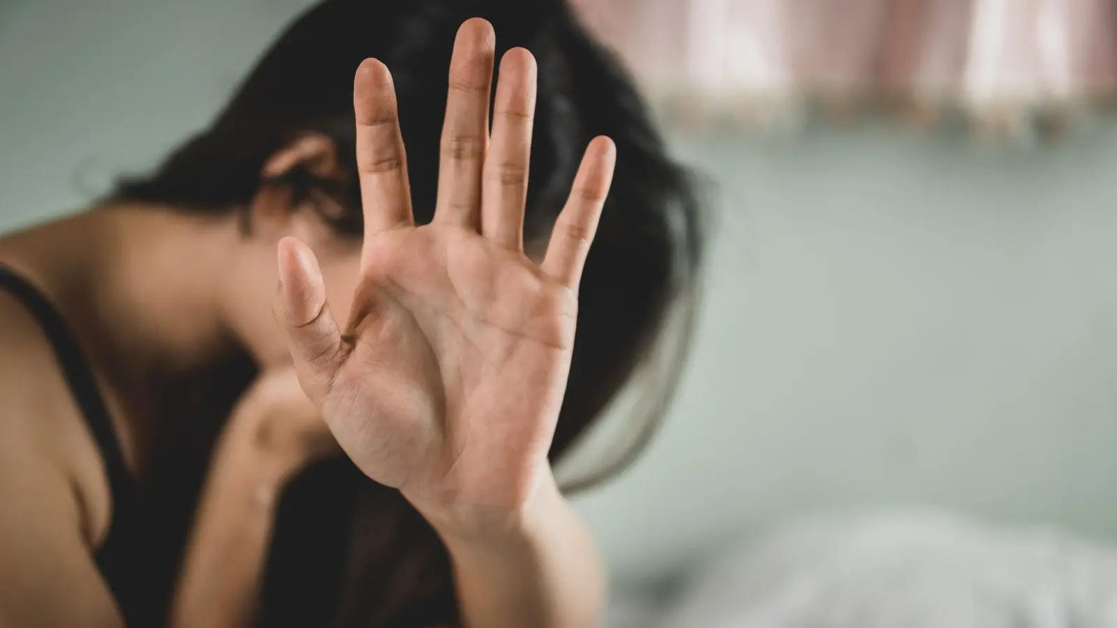 Manziana, anziana violentata e rapinata: arrestato 26enne evaso\n