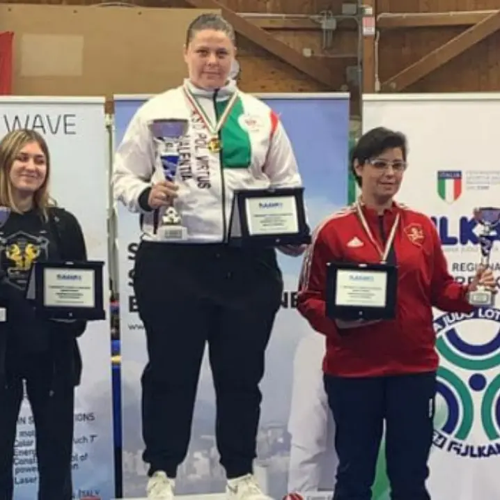 Campionato nazionale karate, la vibonese Viola Zangara conquista la medaglia d’oro
