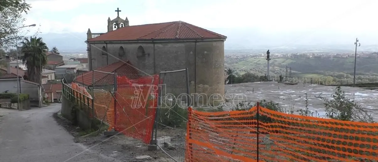 Arzona, il cantiere eterno e il mistero sullo smaltimento dei rifiuti inerti - Video