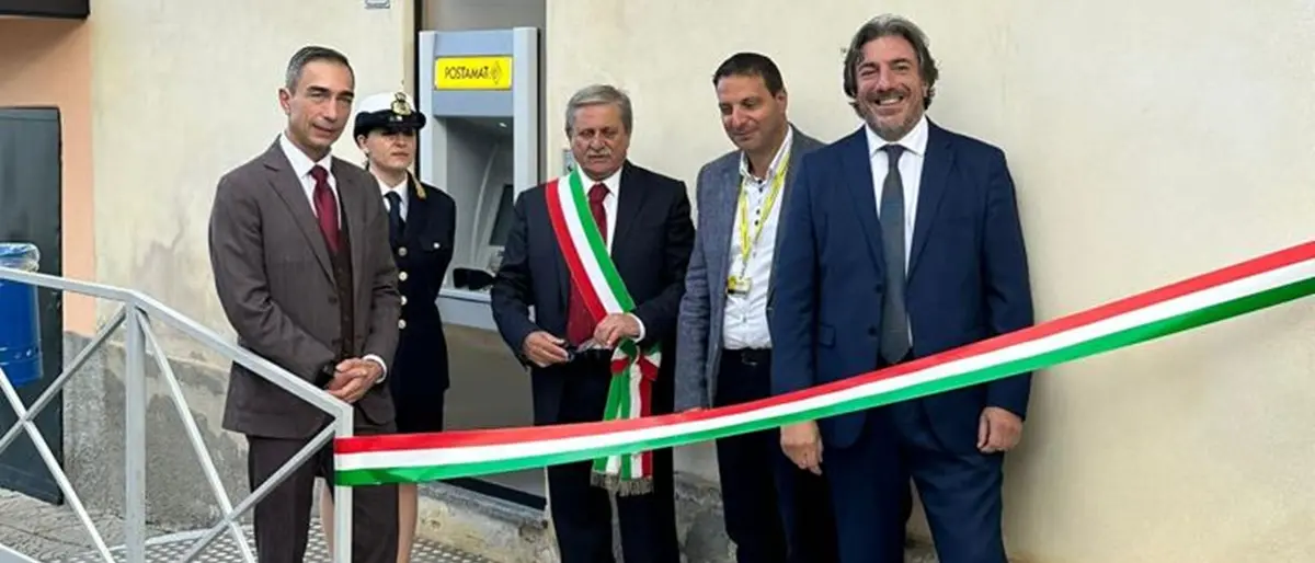 Parghelia, installato Atm Postamat di ultima generazione