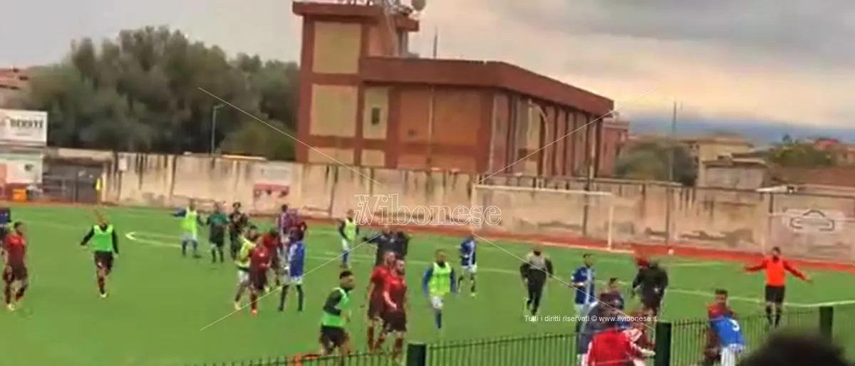 Virtus Rosarno e Real Pizzo k.o. a tavolino: il giudice sportivo squalifica 12 tesserati