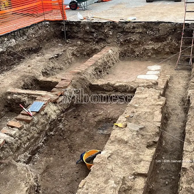 Vibo, rinvenuto complesso murario dagli scavi in Piazza Municipio