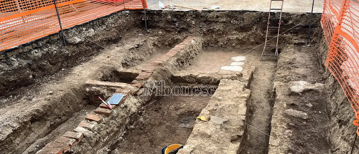 Vibo, rinvenuto complesso murario dagli scavi in Piazza Municipio