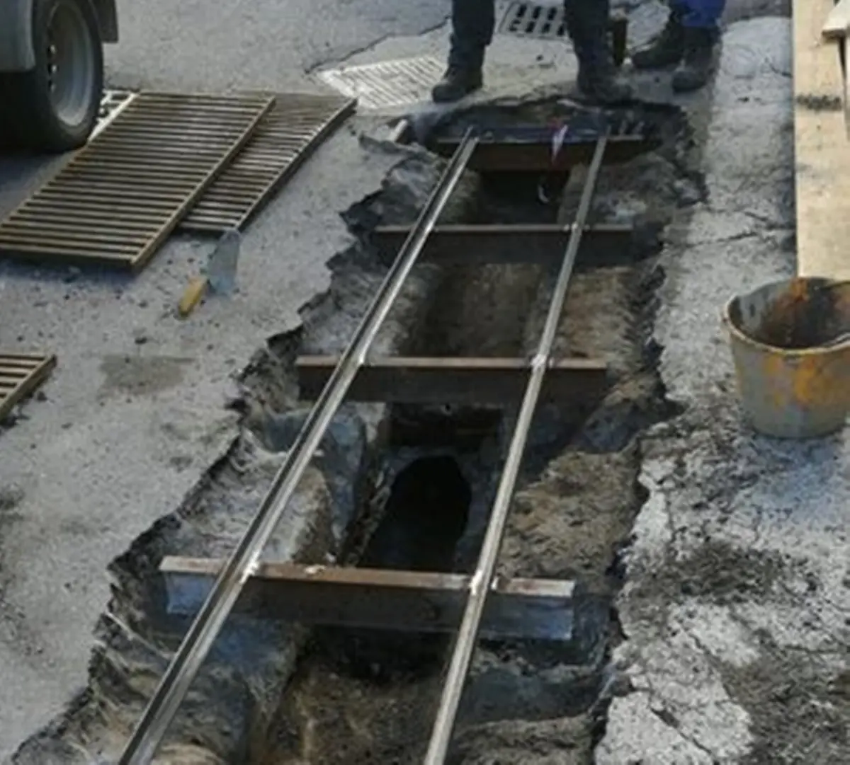 Serra: il Comune ripulisce diverse vie cittadine per contrastare le piogge - Foto