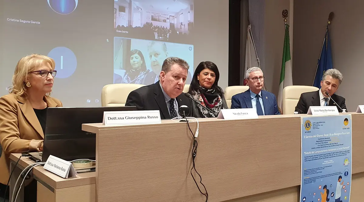 Al “Berto” di Vibo si è parlato di social network e disturbi dell'alimentazione