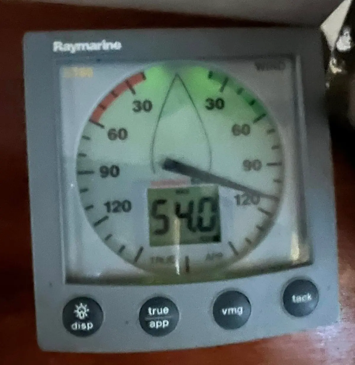 Downbrust a Vibo Marina, le raffiche di vento hanno raggiunto i 110 km orari