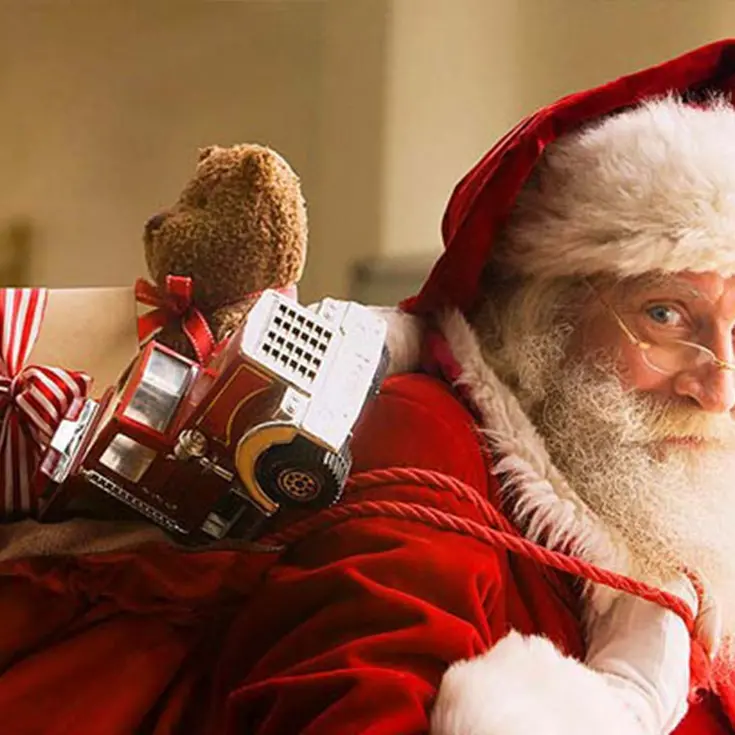 Vibo, le letterine a Babbo Natale si potranno imbucare in Comune. E c'è anche il regalo sospeso