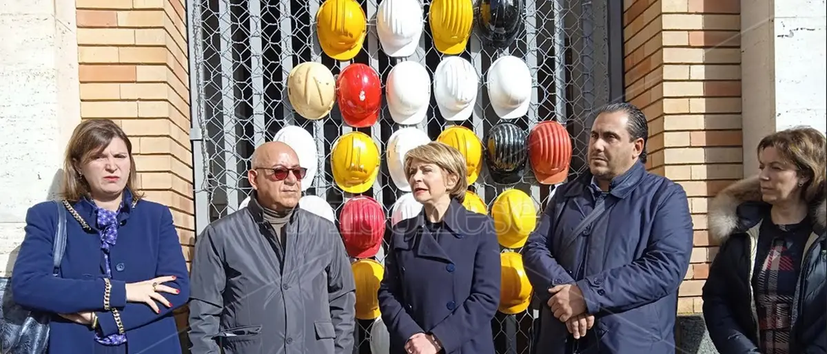 Inaugurato a Vibo Valentia l'albero della sicurezza - Video