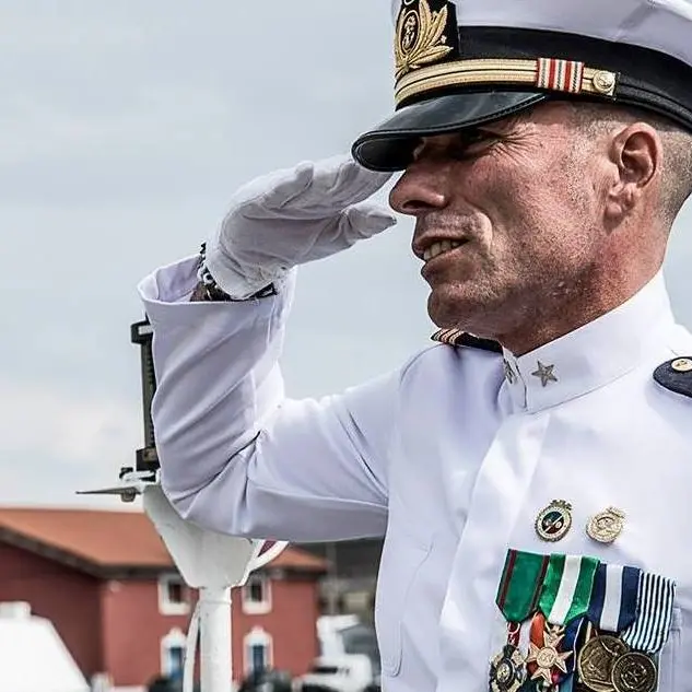Divise con il cuore: il libro dell’ufficiale vibonese della Guardia costiera\u00A0Paolo Fedele approda alla Fiera dell’editoria di Roma\n