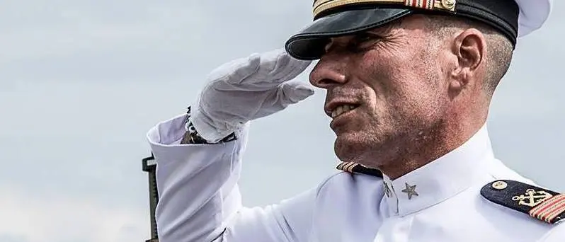 L'eroe vibonese dei mari diventa Ufficiale: Paolo Fedele alla direzione marittima di Napoli