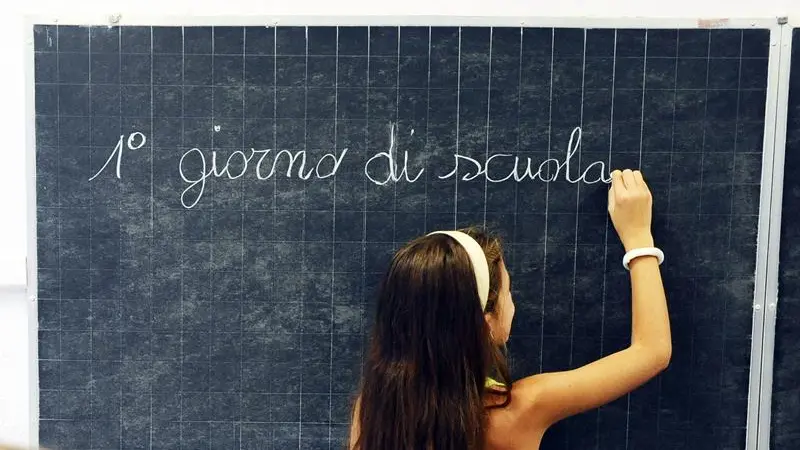 Inaugurazione dell\\'anno scolastico 2012/2013 alla Scuola Elementare Gabelli, Torino, 12 settembre 2012 ANSA/ ALESSANDRO DI MARCO , ANSA