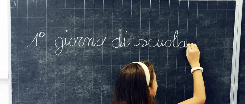 Inizio anno scolastico a Nicotera, il messaggio del sindaco e dell'assessore