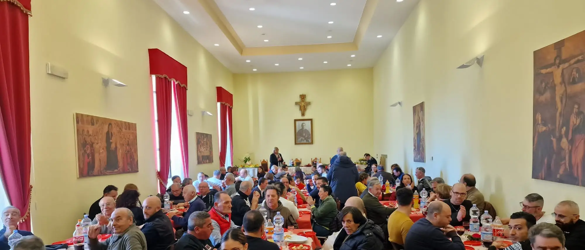 Mileto, nel seminario vescovile pranzo solidale nel pieno spirito natalizio