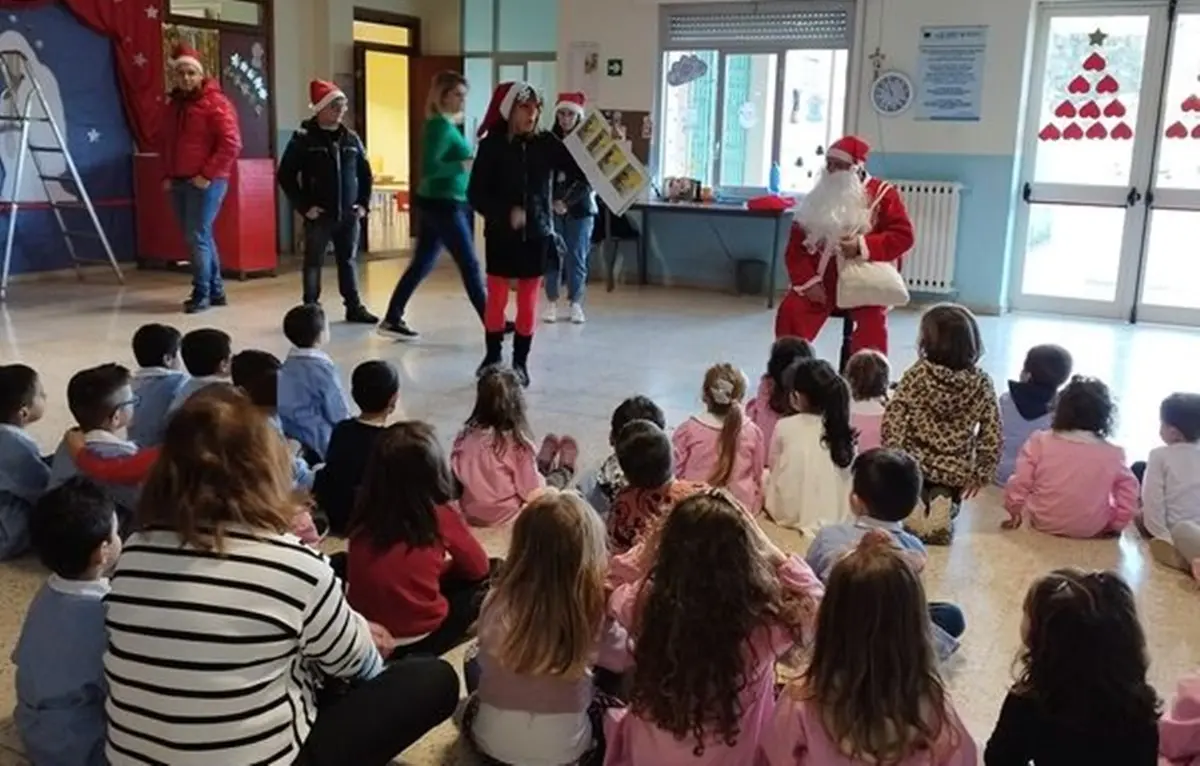 Rombiolo, Babbo Natale in \"visita\" alla scuola dell’Infanzia e della primaria