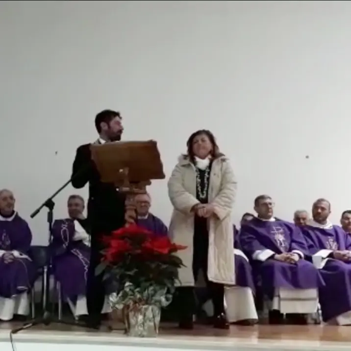 Il vescovo Attilio Nostro ordina tre nuovi diaconi: la cerimonia nel carcere di Vibo