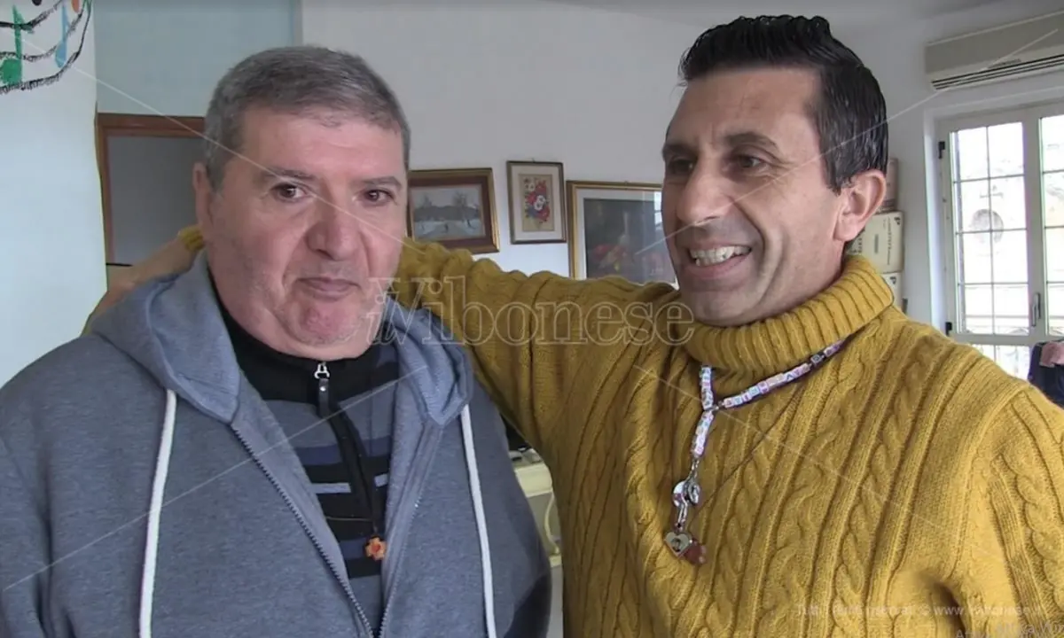 Salvatore e Vito dopo anni di disperazione e solitudine hanno una nuova famiglia a Pannaconi - Video