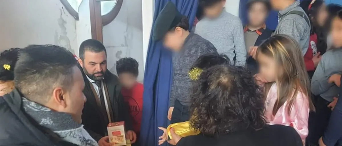 Mongiana, un libro per ogni alunno: il dono di Natale dell’amministrazione comunale