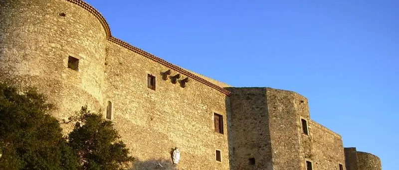 Vibo capitale del libro 2021, si fa sentire il mondo politico e il sindacato