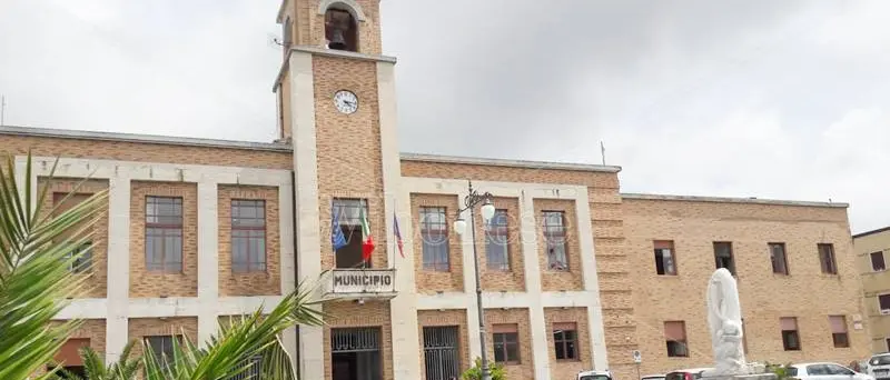 Vibo, opposizione all’attacco sul bilancio: «Giunta in ritardo con il Conto consuntivo»