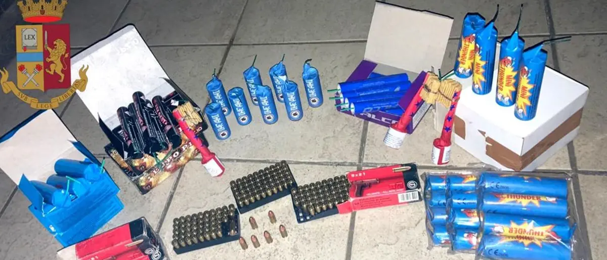 Deteneva in casa munizioni e fuochi d’artificio vietati: un arresto nel Vibonese