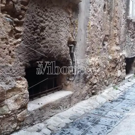 Incendio a Tropea, solidarietà e condanna dall’amministrazione comunale