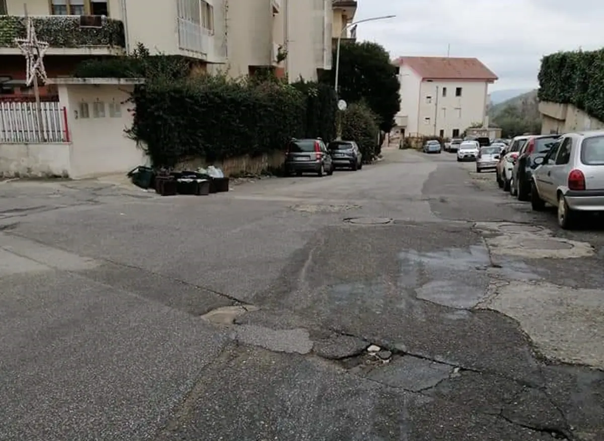 Vibo, il consigliere Soriano accende i riflettori sul Cancello Rosso: \"Privo di qualsiasi decoro\"