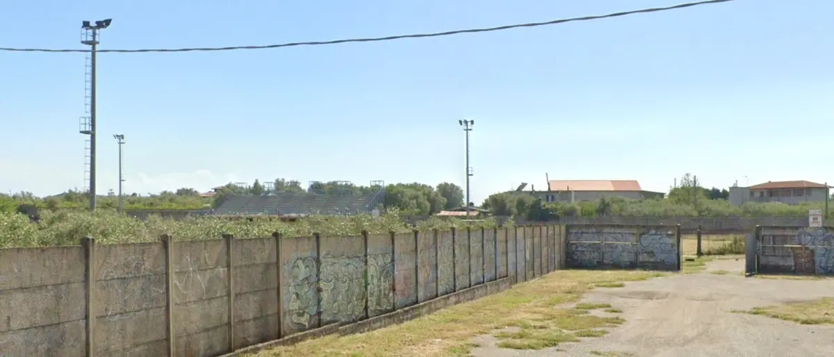 Limbadi, avviate le procedure per realizzare la recinzione al campo sportivo