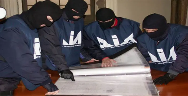 'Ndrangheta, arresti a Reggio fra imprenditori e clan. Sequestri per 32 milioni