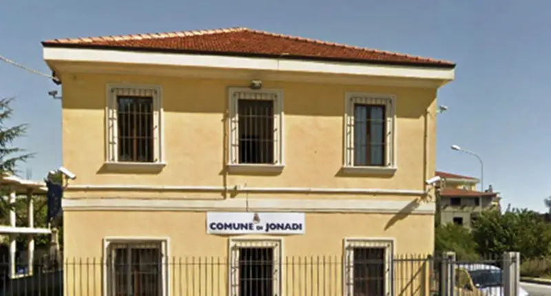 Emergenza Covid, a Ionadi riaprono le scuole in presenza