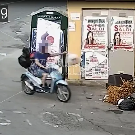 Tropea, pioggia di multe per chi abbandona i rifiuti - Video