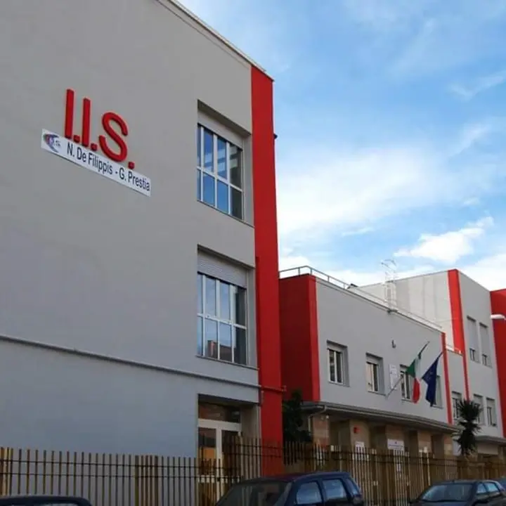 Alternanza scuola lavoro, convenzione tra l'Asp di Vibo e l'istituto De Filippis Prestia