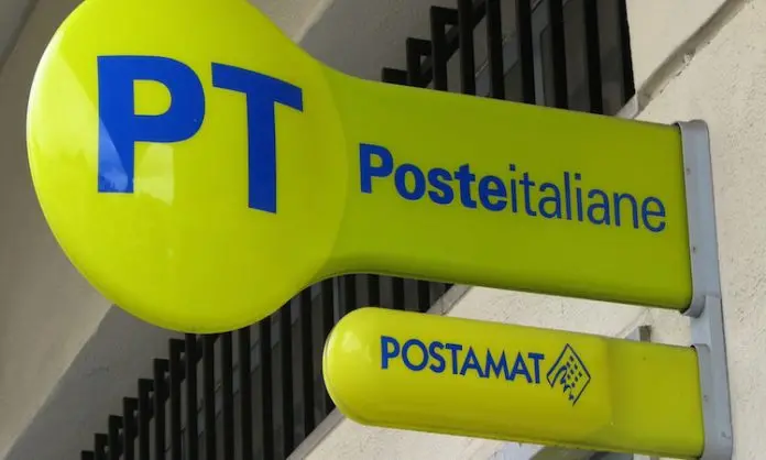 Stop ai pacchi per gli Usa: sospese le spedizioni da Poste Italiane dopo i dazi di Trump\n