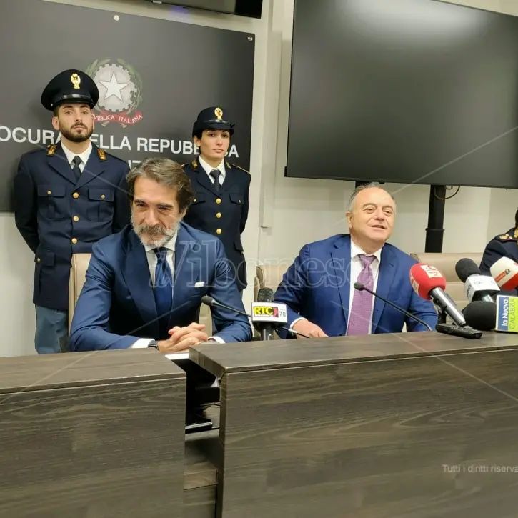 Il Corsivo | L’operazione Olimpo e la via del silenzio scelta dalla politica vibonese e non solo