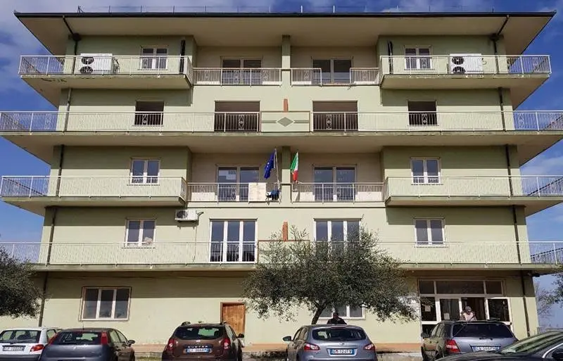 Centri per l'impiego: «Lo scandalo della sede di Vibo non operativa fisicamente da due anni»
