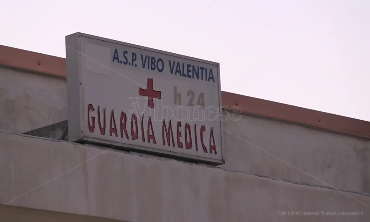 Accorpamento Guardie mediche, Comuni sul piede di guerra contro l'Asp di Vibo: «Scelte scellerate»
