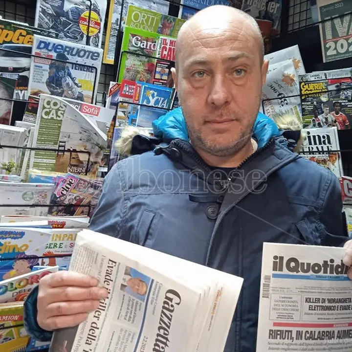 Anche le ultime edicole di Vibo chiudono: viaggio tra chi resiste e chi si è già arreso - Video