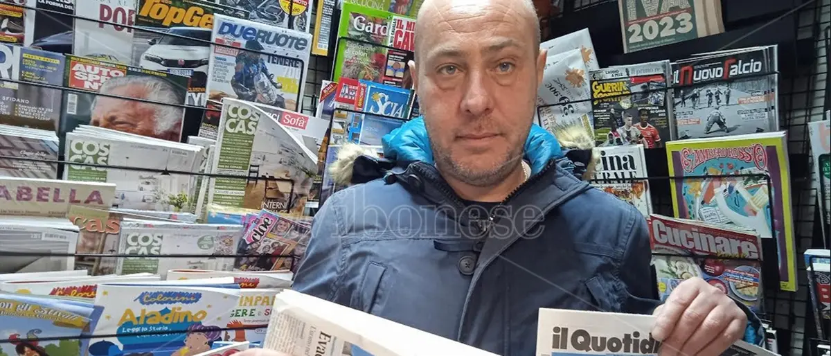 Anche le ultime edicole di Vibo chiudono: viaggio tra chi resiste e chi si è già arreso - Video