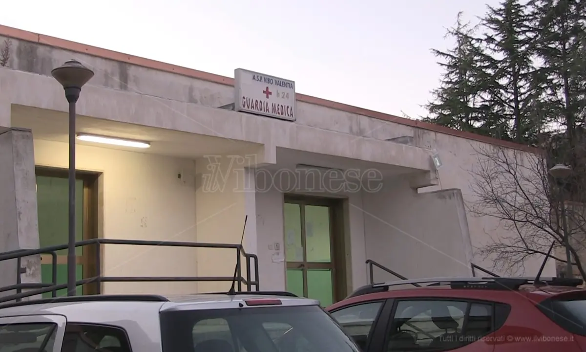 Guardia medica chiusa per tre giorni a Nicotera: il sindaco presenta un'altra denuncia