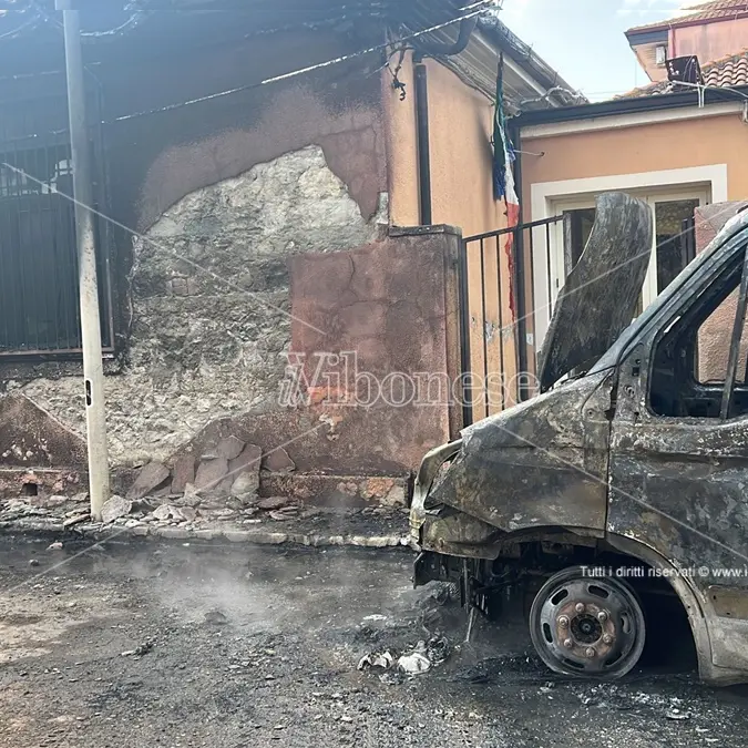 Mileto, tentata estorsione ai danni una impresa: individuati i presunti autori, uno è stato arrestato