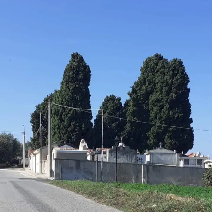 Zaccanopoli: il cimitero chiuso da sei mesi e il \"mistero\" della perizia