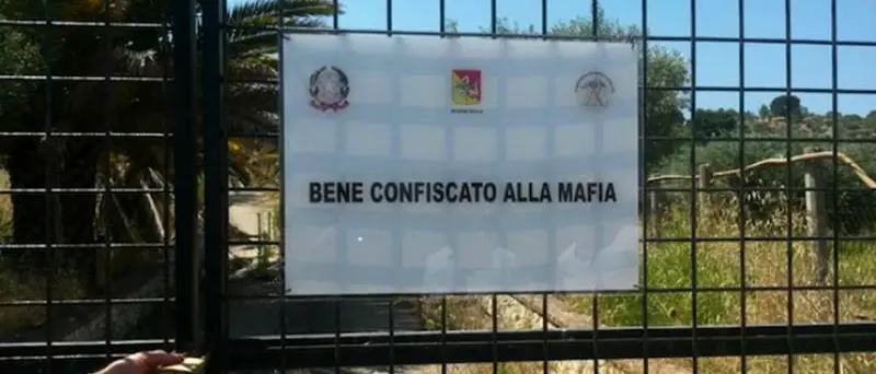 Cammino per la memoria e la resistenza, manifestazione antimafia a Limbadi