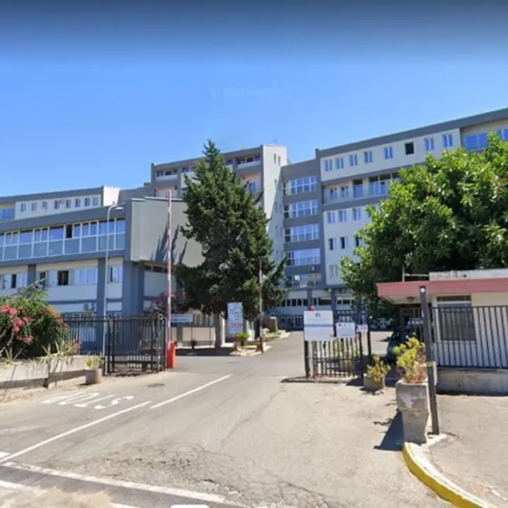 «Turisti in arrivo, ma l’ospedale di Tropea non ha acqua potabile»: l'allarme di Città Attiva sulla sanità vibonese tra carenze e ritardi
