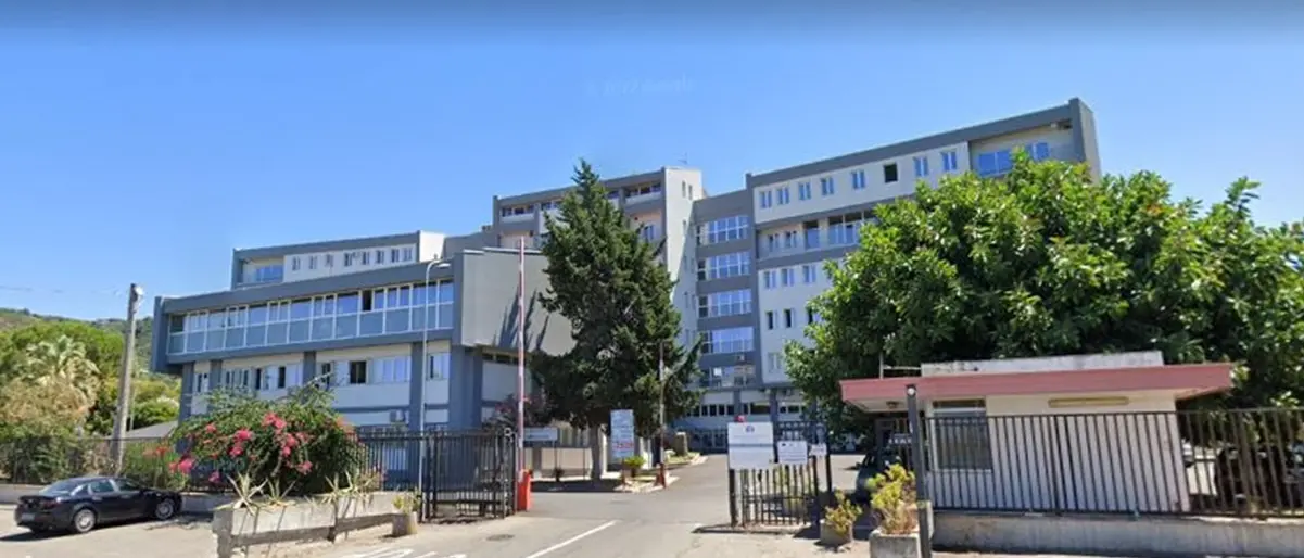 «All'ospedale di Tropea sala operatoria a rischio paralisi per mancanza di anestesisti», l'allarme di Piserà che scrive a Occhiuto