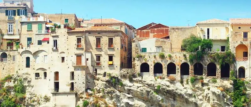 Re Ferdinando e quel “Nobili fottuti!” che riempì Tropea di patrizi