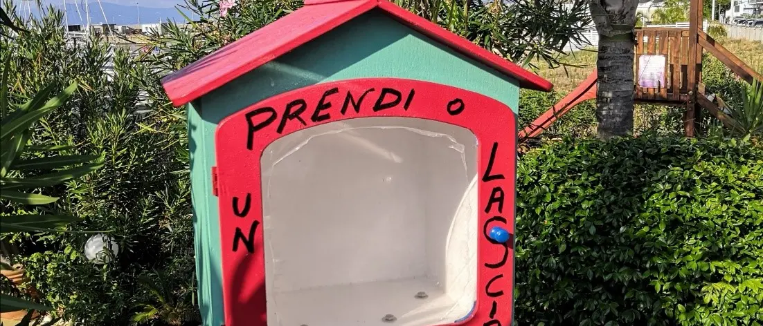 Casette di Book crossing a Vibo Marina e Bivona per promuovere la lettura