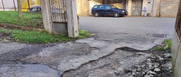 Vibo, asilo nido: Soriano denuncia lo stato della strada di accesso