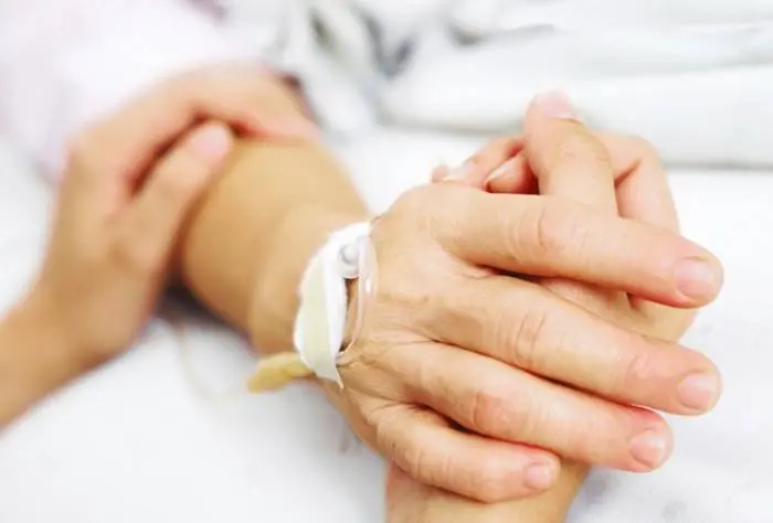 «Nessun posto libero per mia sorella affetta da sla, ha diritto di vivere dignitosamente»: l’appello disperato di una famiglia di Serra San Bruno