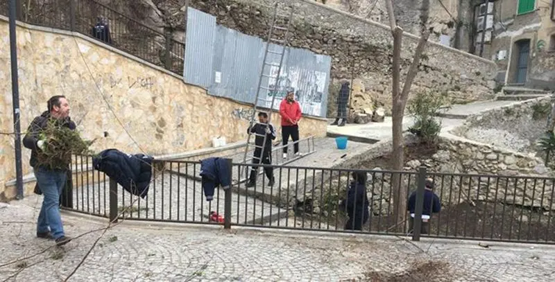 Tropea, la rinascita della città passa dalle mani dei volontari - Video
