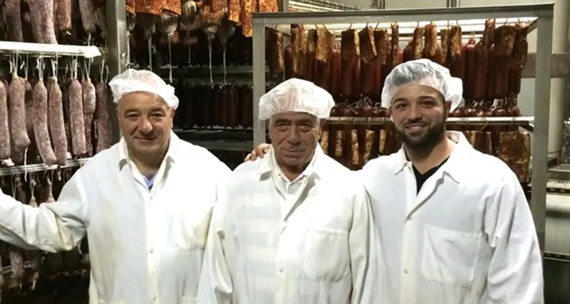 Una famiglia di Coccorino conquista Chicago con la sua 'nduja