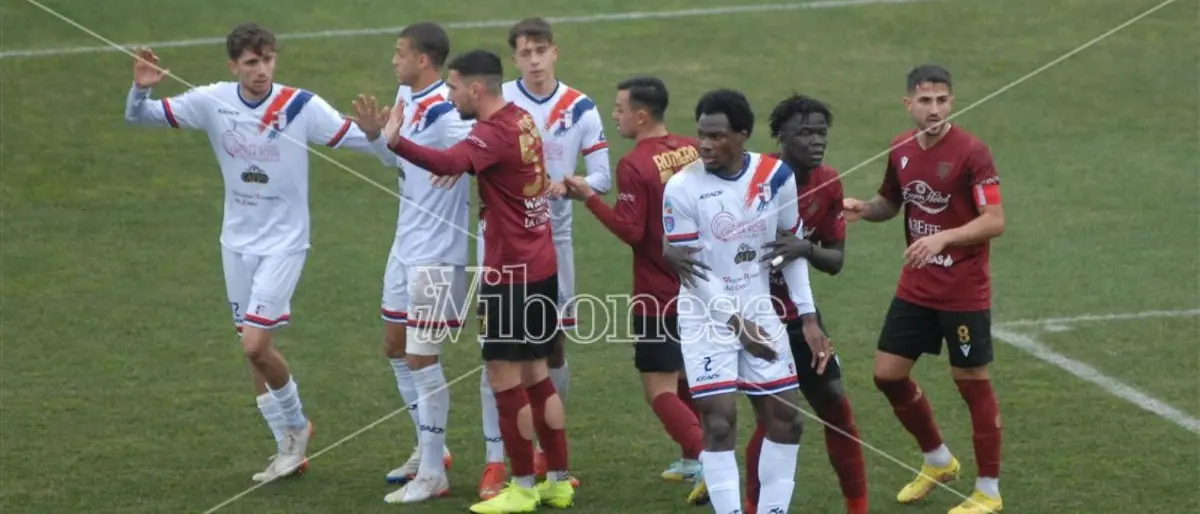 Vibonese schiantata dal Locri: ennesima sconfitta per i rossoblù